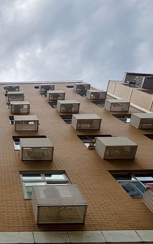 Apartamento à venda com 90m², 3 quartos e 2 vagas Apartamento à venda com 90m², 3 quartos e 2 vagasFachada