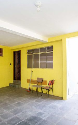 Casa à venda com 181m², 2 quartos e 2 vagasGaragem