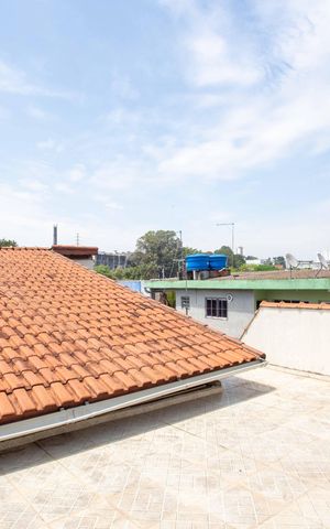 Casa à venda com 181m², 2 quartos e 2 vagasSacada