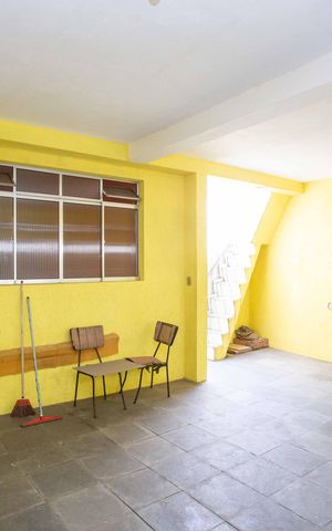 Casa à venda com 181m², 2 quartos e 2 vagasGaragem