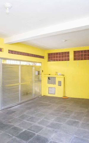 Casa à venda com 181m², 2 quartos e 2 vagasGaragem
