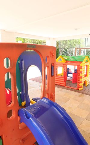 Apartamento à venda com 87m², 3 quartos e 2 vagasÁrea comum - Playground
