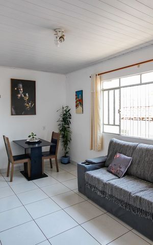 Casa à venda com 120m², 3 quartos e 2 vagasSala