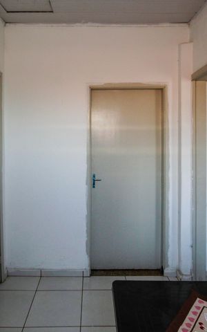 Casa à venda com 120m², 3 quartos e 2 vagasSala