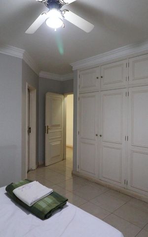 Casa para alugar com 610m², 4 quartos e 5 vagas Casa para alugar com 610m², 4 quartos e 5 vagasSuíte 3