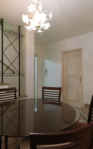 Casa para alugar com 610m², 4 quartos e 5 vagas Casa para alugar com 610m², 4 quartos e 5 vagasSala de Jantar