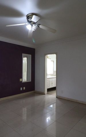 Casa para alugar com 610m², 4 quartos e 5 vagas Casa para alugar com 610m², 4 quartos e 5 vagasSuíte 2
