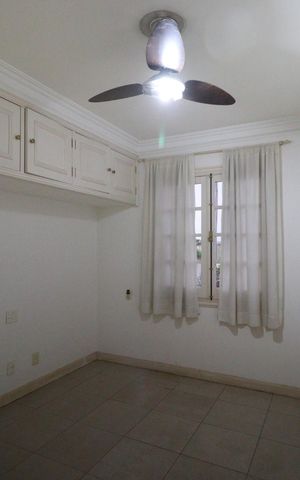 Casa para alugar com 610m², 4 quartos e 5 vagas Casa para alugar com 610m², 4 quartos e 5 vagasSuíte 4