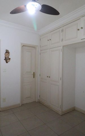 Casa para alugar com 610m², 4 quartos e 5 vagas Casa para alugar com 610m², 4 quartos e 5 vagasSuíte 4