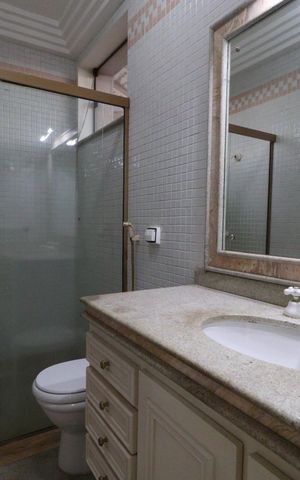 Casa para alugar com 610m², 4 quartos e 5 vagas Casa para alugar com 610m², 4 quartos e 5 vagasBanheiro da Suíte 4