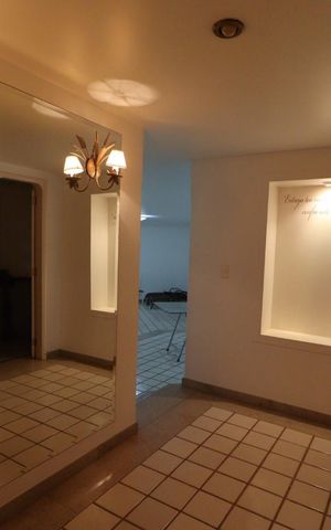 Casa para alugar com 610m², 4 quartos e 5 vagas Casa para alugar com 610m², 4 quartos e 5 vagasHall de entrada