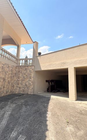 Casa de condomínio à venda com 4000m², 4 quartos e 6 vagasÁrea externa