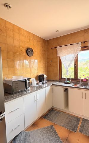Casa de condomínio à venda com 4000m², 4 quartos e 6 vagasCozinha