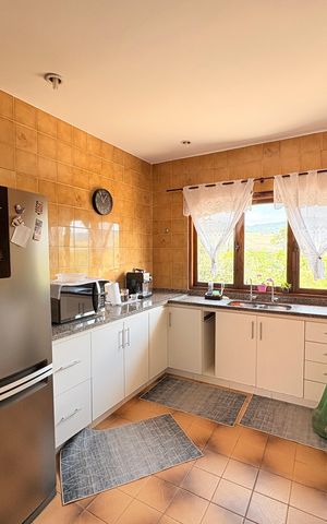 Casa de condomínio à venda com 4000m², 4 quartos e 6 vagasCozinha