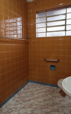 Casa para alugar com 115m², 2 quartos e 1 vagaBanheiro