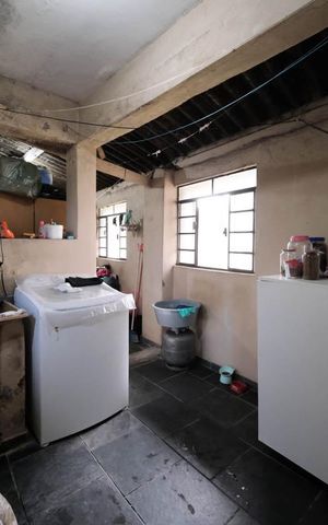 Casa à venda com 120m², 3 quartos e 4 vagasÁrea de Serviço