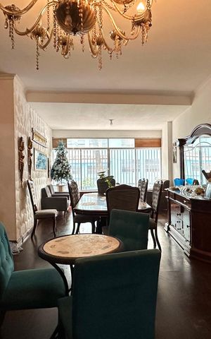 Apartamento à venda com 400m², 3 quartos e sem vaga Apartamento à venda com 400m², 3 quartos e sem vagaSala
