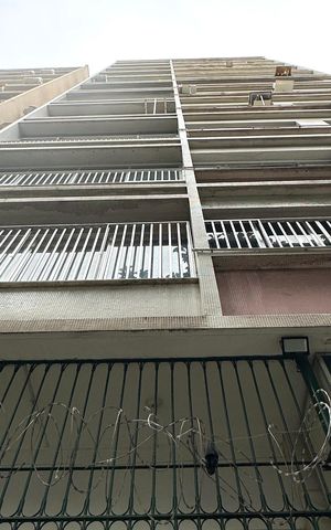 Apartamento à venda com 400m², 3 quartos e sem vaga Apartamento à venda com 400m², 3 quartos e sem vagaFachada