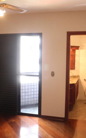 Apartamento à venda com 205m², 4 quartos e 3 vagasSuíte 2