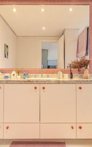 Casa de condomínio para alugar com 324m², 3 quartos e 3 vagas Casa de condomínio para alugar com 324m², 3 quartos e 3 vagasBanheiro 1