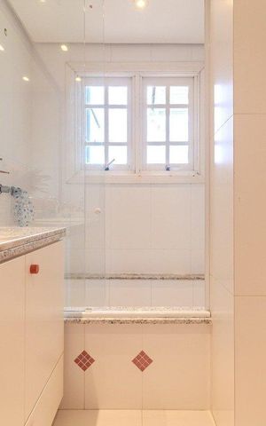 Casa de condomínio para alugar com 324m², 3 quartos e 3 vagas Casa de condomínio para alugar com 324m², 3 quartos e 3 vagasBanheiro 1