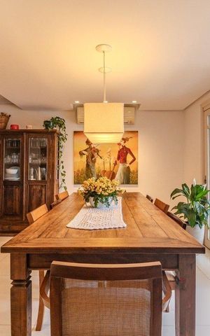 Casa de condomínio para alugar com 324m², 3 quartos e 3 vagas Casa de condomínio para alugar com 324m², 3 quartos e 3 vagasSala de Jantar