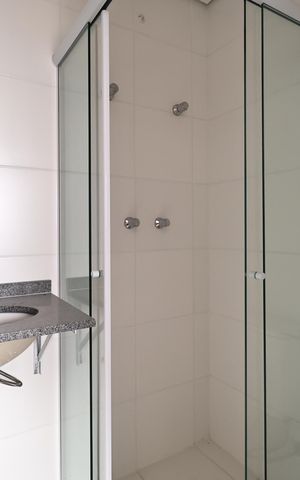 Apartamento à venda com 54m², 2 quartos e 1 vaga Apartamento à venda com 54m², 2 quartos e 1 vagaBanheiro da Suíte