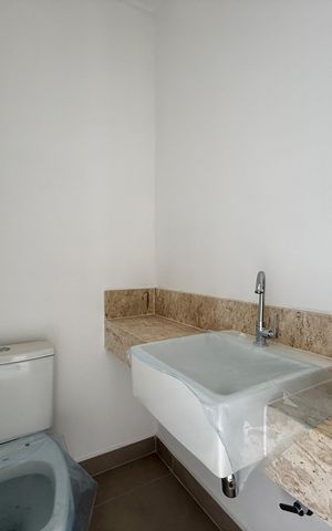 Apartamento à venda com 270m², 4 quartos e 4 vagas Apartamento à venda com 270m², 4 quartos e 4 vagasLavabo