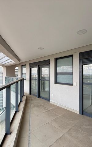 Apartamento à venda com 270m², 4 quartos e 4 vagas Apartamento à venda com 270m², 4 quartos e 4 vagasVaranda Suítes1, 2 e 3