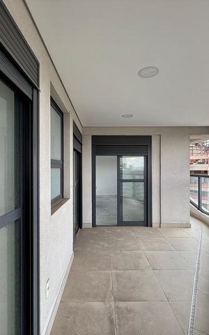 Apartamento à venda com 270m², 4 quartos e 4 vagas Apartamento à venda com 270m², 4 quartos e 4 vagasVaranda Suítes1, 2 e 3