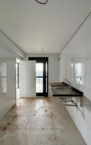 Apartamento à venda com 270m², 4 quartos e 4 vagas Apartamento à venda com 270m², 4 quartos e 4 vagasCozinha