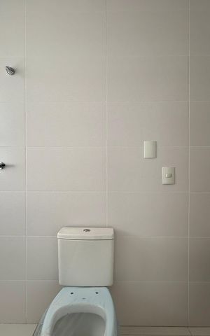Apartamento à venda com 270m², 4 quartos e 4 vagas Apartamento à venda com 270m², 4 quartos e 4 vagasBanheiro Suíte 2