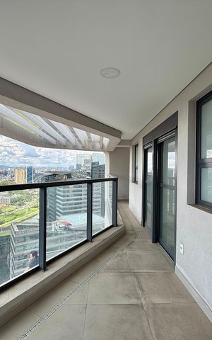 Apartamento à venda com 270m², 4 quartos e 4 vagas Apartamento à venda com 270m², 4 quartos e 4 vagasVaranda Suítes1, 2 e 3