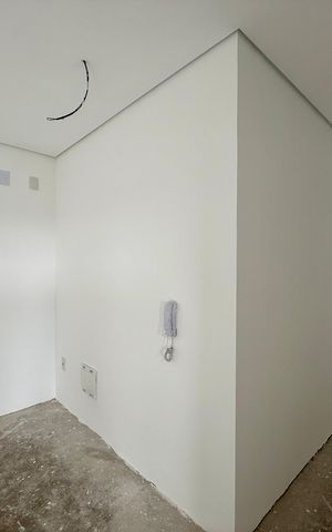 Apartamento à venda com 270m², 4 quartos e 4 vagas Apartamento à venda com 270m², 4 quartos e 4 vagasCorredor Suítes