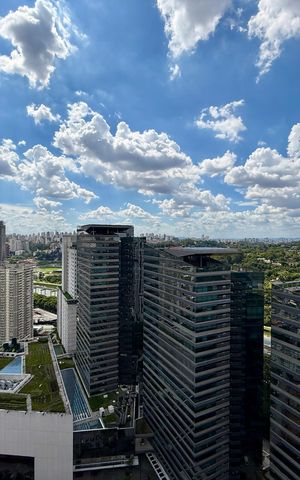 Apartamento à venda com 270m², 4 quartos e 4 vagas Apartamento à venda com 270m², 4 quartos e 4 vagasVista Suítes1, 2 e 3