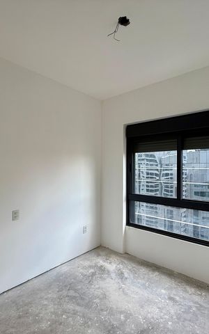 Apartamento à venda com 270m², 4 quartos e 4 vagas Apartamento à venda com 270m², 4 quartos e 4 vagasSuíte 4