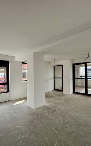 Apartamento à venda com 270m², 4 quartos e 4 vagas Apartamento à venda com 270m², 4 quartos e 4 vagasSala