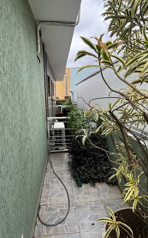 Casa à venda com 162m², 2 quartos e 3 vagasQuarto Suíte Varanda