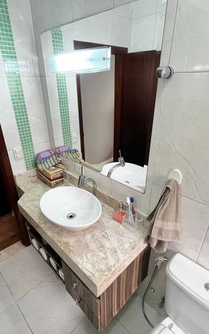 Casa à venda com 162m², 2 quartos e 3 vagasBanheiro da Suíte