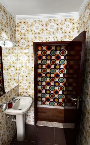 Casa à venda com 162m², 2 quartos e 3 vagasBanheiro
