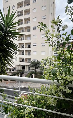 Casa à venda com 162m², 2 quartos e 3 vagasQuarto Suíte Varanda