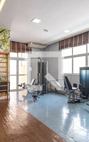 Apartamento à venda com 244m², 4 quartos e 4 vagas Apartamento à venda com 244m², 4 quartos e 4 vagasAcademia