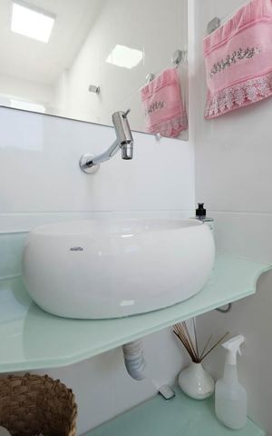 Apartamento para alugar com 78m², 2 quartos e 1 vagaLavabo