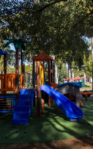 Casa de condomínio à venda com 645m², 4 quartos e 3 vagasÁrea comum - Playground