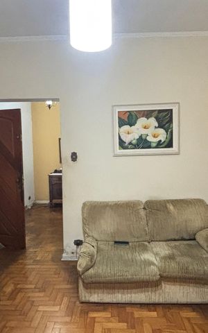 Casa à venda com 228m², 3 quartos e 2 vagas Casa à venda com 228m², 3 quartos e 2 vagasSala