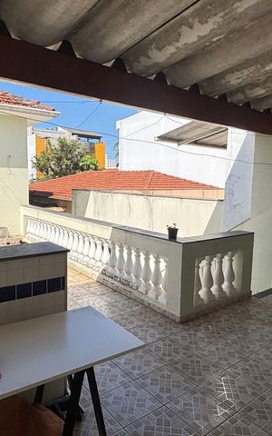 Casa à venda com 228m², 3 quartos e 2 vagas Casa à venda com 228m², 3 quartos e 2 vagasQuintal