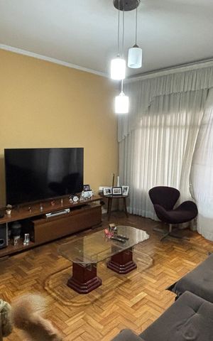 Casa à venda com 228m², 3 quartos e 2 vagas Casa à venda com 228m², 3 quartos e 2 vagasSala