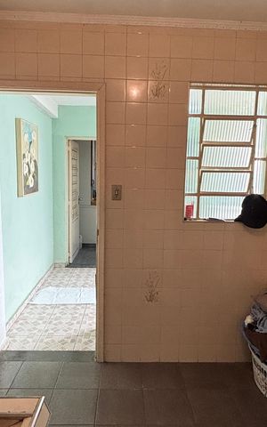 Casa à venda com 228m², 3 quartos e 2 vagas Casa à venda com 228m², 3 quartos e 2 vagasArea de Serviço