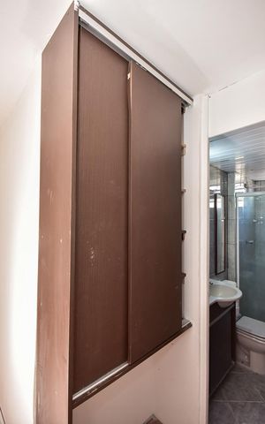 Apartamento à venda com 51m², 2 quartos e 1 vagaArmário do Corredor