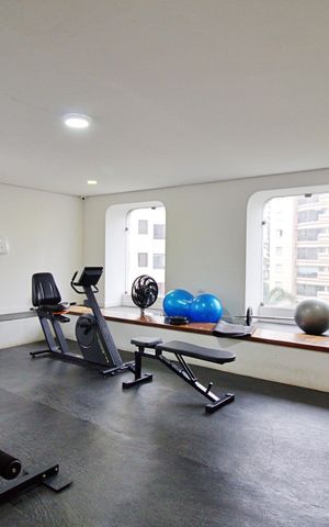 Apartamento para alugar com 110m², 3 quartos e 2 vagas Apartamento para alugar com 110m², 3 quartos e 2 vagasÁrea comum - Academia